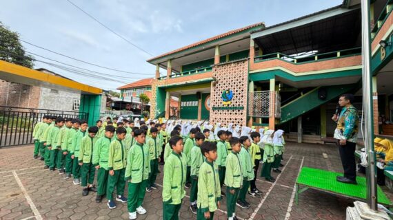 Funtastic 4 “The Leader in Me”, Bangun Literasi dan Karakter Unggul Murid Kelas 4 SDIT Bina Insani