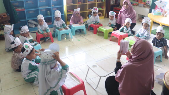 KBIT Bina Insani Gelar Puncak Tema “Buah Ciptaan Allah”, Anak Belajar Sehat dan Mandiri