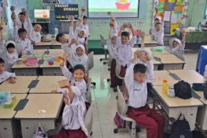 Dari Bermain Menjadi Paham: Pengalaman Berkesan Mengajarkan Penjumlahan dengan Media Pocket Number