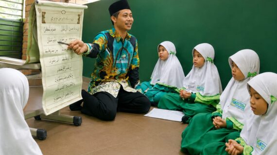 Narasi Refleksi Diri Guru: Menemukan Konsistensi di Teras Gedung A
