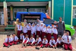 Merayakan Bulan Bahasa dan Literasi: Catatan Refleksi Seorang Pustakawan